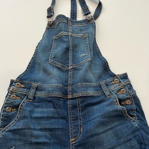 Super cute overalls